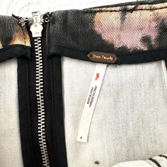 FREE PEOPLE NWT Tie Dye Zipper Back Mini Skirt Sz 4 - Picture 7 of 10